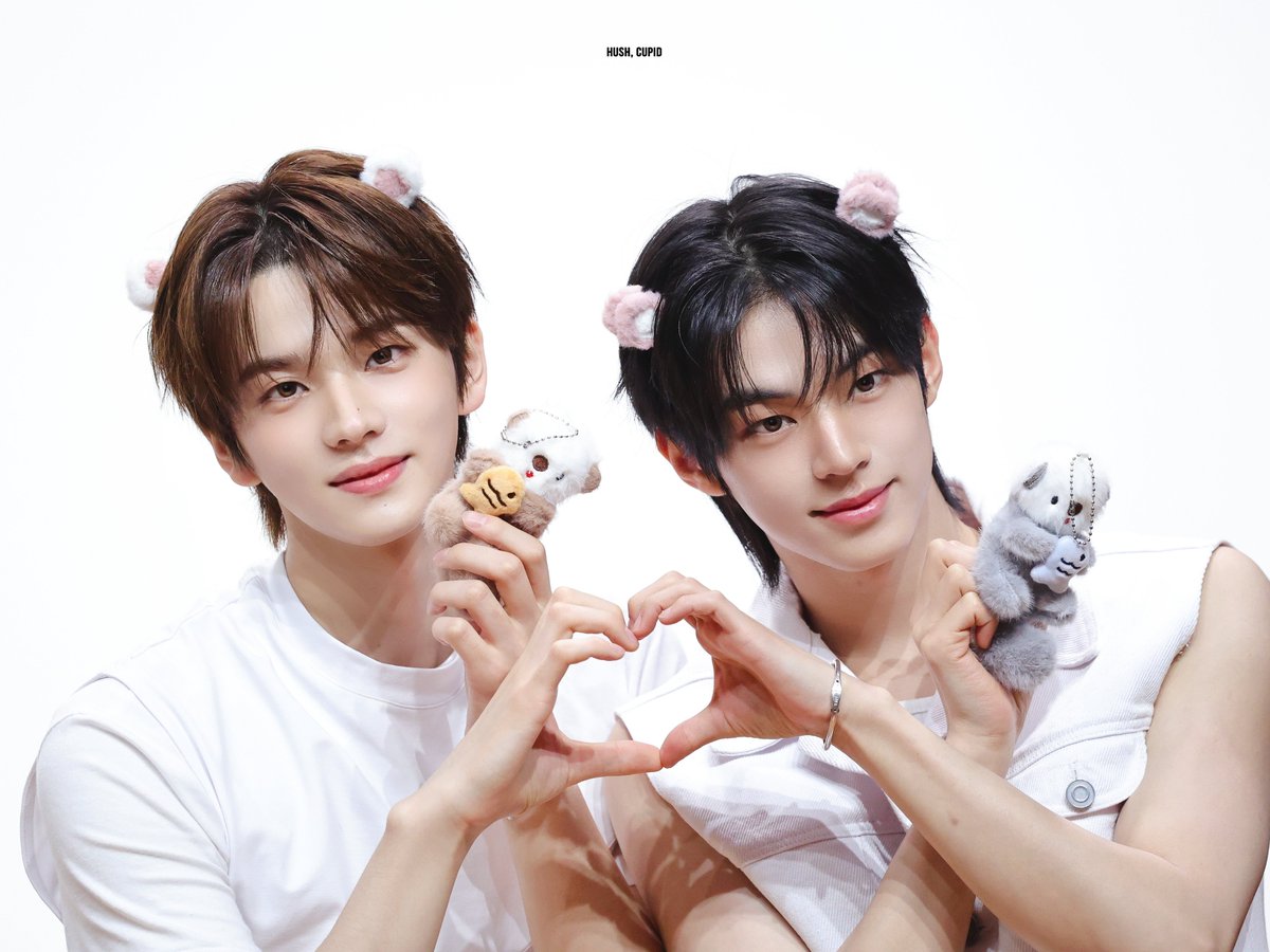 InSeong_Terryy's tweet photo. พึ่งเห็นอันนี้ น่ารักมาก 😭
#ชินโด #ShinDo
#ชินฮุน #ShinHoon
#นิดโด #NidDo https://t.co/I8JaXphADQ