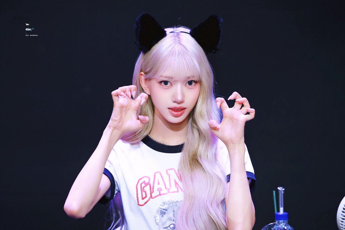 Cat_sooin0412's tweet photo. 260710
🐈‍⬛🐾

#MEOVV #미야오 
#SOOIN #수인 https://t.co/PUDEJc29gA