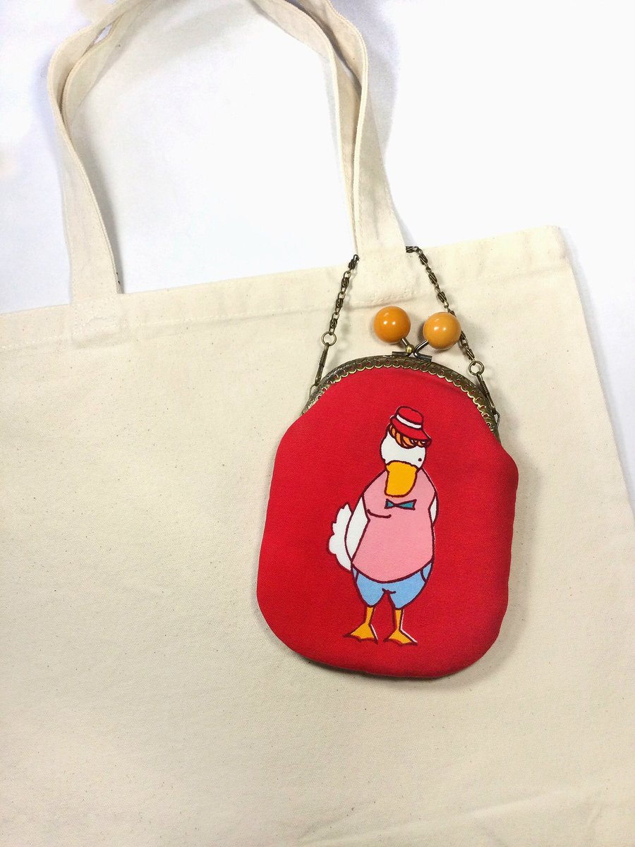 BonBon_Kyoto's tweet photo. チェーンがつけられるがま口たちをまとめてみました！👛

ポシェットにできる長いチェーンを付けていただいてもいいですし、短いチェーンも新たに加わりましたので、バックやトートにも付けていただけます！

チャームやマスコット気分で一緒にお出かけしてもらえると嬉しいです😊
#HMJ https://t.co/8jctM8HlYF
