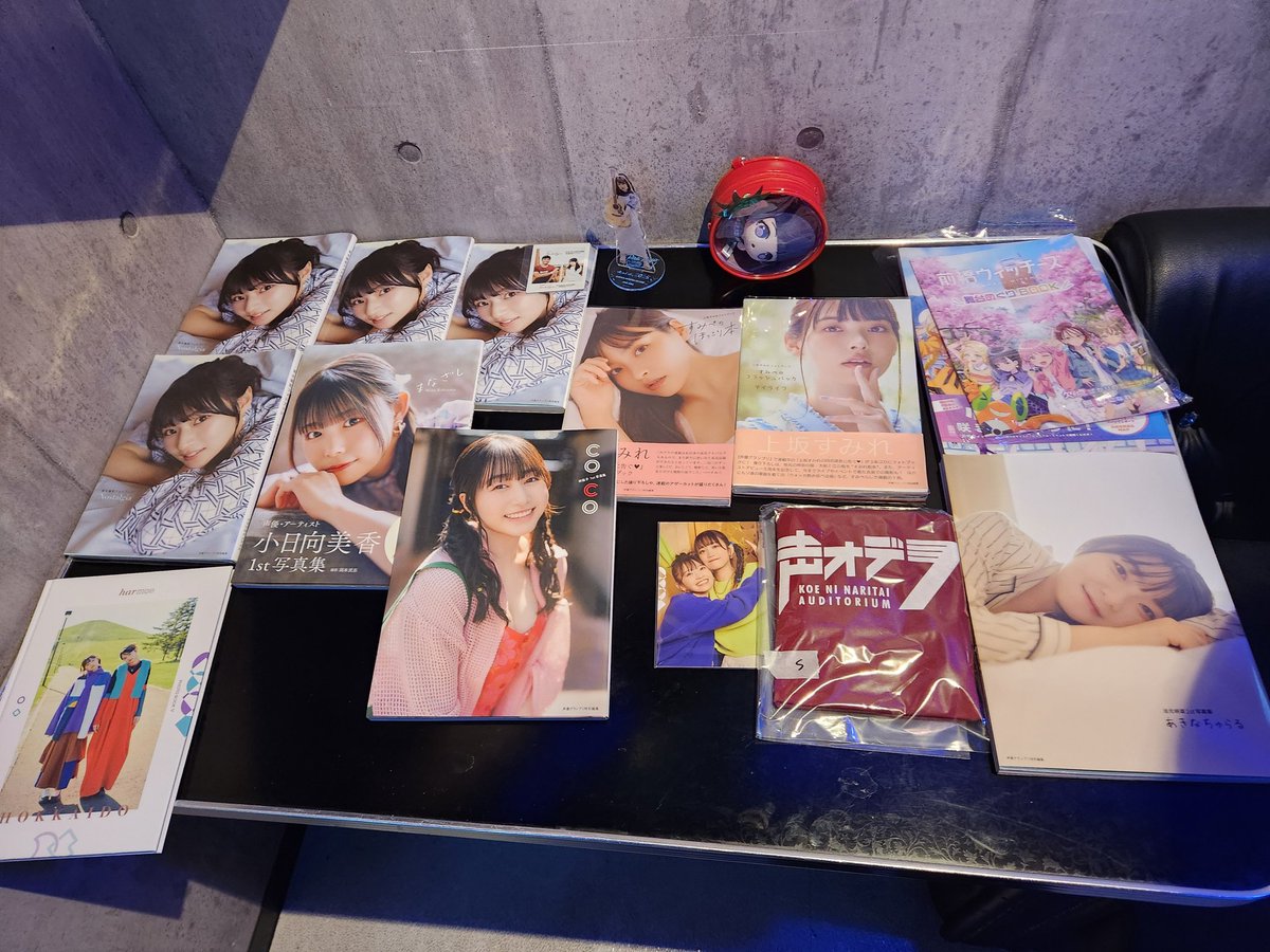 amane_nyankoi's tweet photo. グッズ増えてきた
#声オデ https://t.co/xNKAf59zXJ