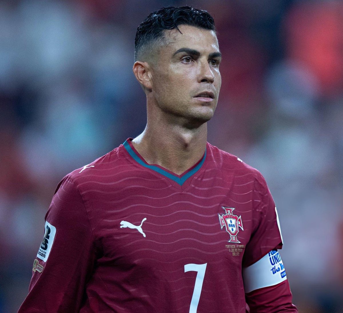 CR7xWorld's tweet photo. — ما هي الـAURA؟ 

🚨🗣️ لامين يامال: 

"الهيبة هي أن يدخل شخص إلى المكان، فتشعر فورًا أن حضوره مختلف عن الجميع. 

كما ترى نجمًا في فيلم فتقول: “واو!”، مثل براد بيت.

وفي كرة القدم، كريستيانو هو أفضل مثال على الهيبة". 🥶🐐 https://t.co/VsSn9qVNI7