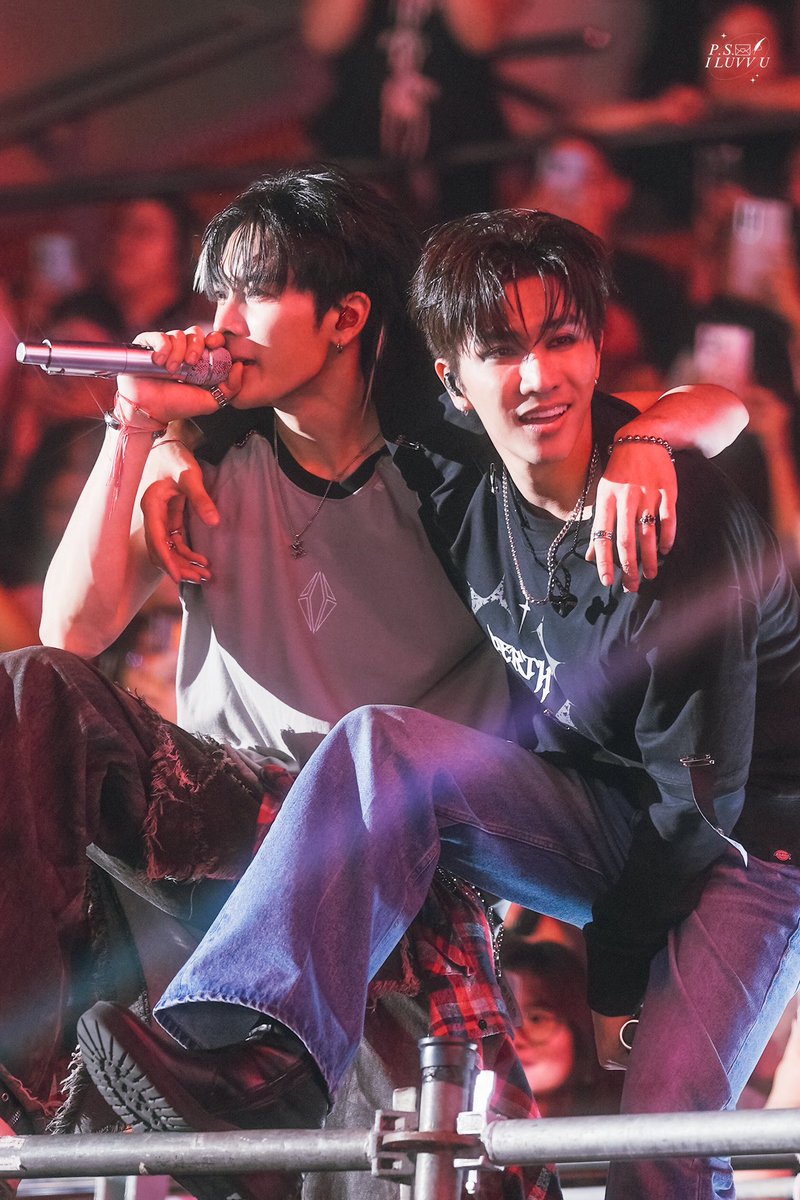 𝘼𝙮𝙤_𝙤𝙡𝙖𝟐𝟐𝟕 😈💋 tweet media