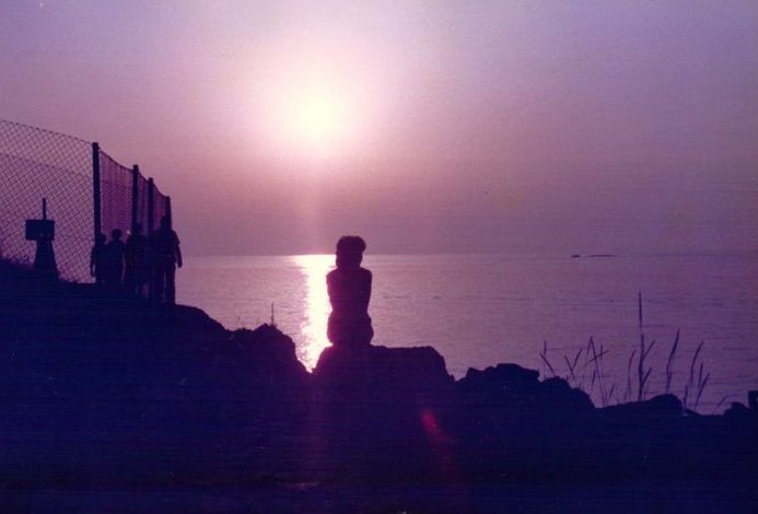 YugoslavVisuals's tweet photo. Sunset on the Adriatic Sea, 1980s. https://t.co/8uXbrfD5VG