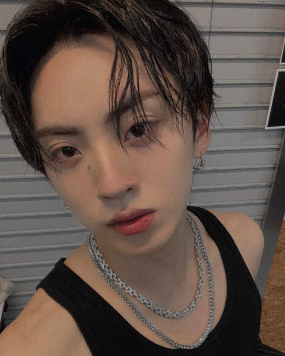 tjbb_'s tweet photo. こんにちは！
たきですっ🦋

URBAN SAVAGE開幕しましたね🔥

AKIRAさんのメモリアルなライブに
出演させていただけることを誇りに思いながら、
このライブを全力で盛り上げたいと思います🚀

https://t.co/QKnraA6KSm

#TAKI @taki_kojima
#TJBB #THEJETBOYBANGERZ https://t.co/Ho4AoVzHaW