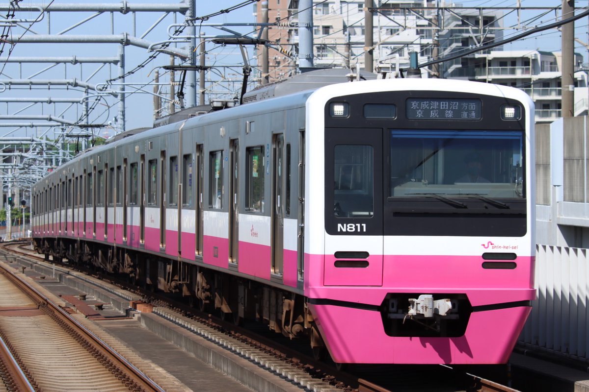 neuok_nirnihs's tweet photo. 京成3900形を見て、新京成線(今の京成松戸線)のジェントルピンクの再来とか言ってはいけない🤣 https://t.co/QOJYniU9Xa