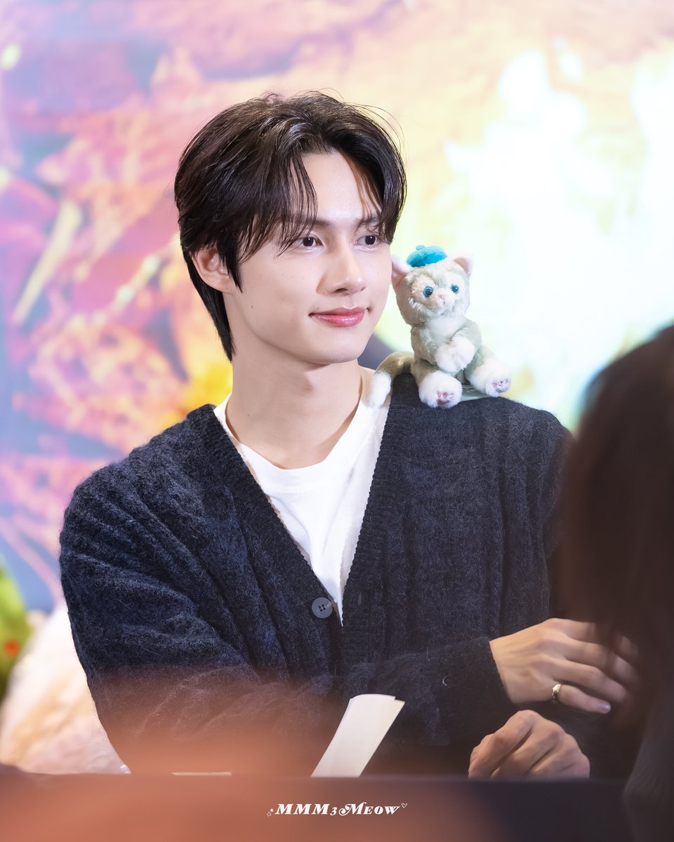 MMM3Meow's tweet photo. National Kitten Day🐱

#JUN #준 #ジュン
#문준휘 #文俊辉  #ムンジュンフィ 
#SEVENTE https://t.co/ZPLKScLCUC