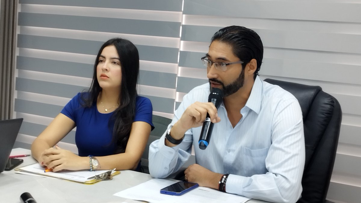 GoberElOro's tweet photo. 📌 ¡La planificación y la acción oportuna fortalecen la gestión en territorio!

El gdor. Jenner Javier Franco lidera la XX Sesión de la Comisión Ejecutiva Provincial de El Oro donde se evalúa la ejecución de las políticas del Gobierno Nacional en la provincia.
#GobiernoDelEcuador https://t.co/ET75yytEYd
