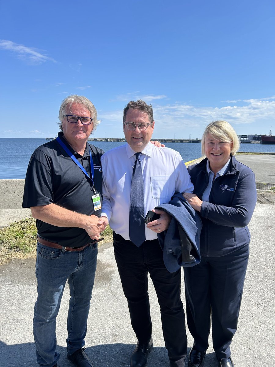 BDrainvilleQc's tweet photo. Une étape décisive est franchie pour le port de Matane! ⚓️

Notre gouvernement autorise la poursuite de la planification de ce projet majeur, incluant le lancement prochain de la procédure d’évaluation environnementale.

Cette décision s’accompagne d’un investissement de 21,6 M$ pour réaliser les études, élaborer les plans et devis préliminaires ainsi que préparer le dossier d’affaires, une étape préalable essentielle à la réalisation du projet. 🤝🏻

En modernisant cette infrastructure stratégique, nous assurerons sa pérennité, renforcerons la chaîne logistique du Québec maritime et soutiendrons le développement économique de tout l’Est-du-Québec. 🚢