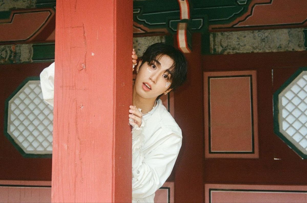 hjspopbase's tweet photo. #HAN Jisung is credited as a writer and composer for the track “Back Then” from Stray Kids upcoming album, This & That.

— The song is described as minimal and calm with a strong bass line that creates its overall vibe. Despite its natural calm style, it still has a powerful impact and gives off a refreshing summer feeling.