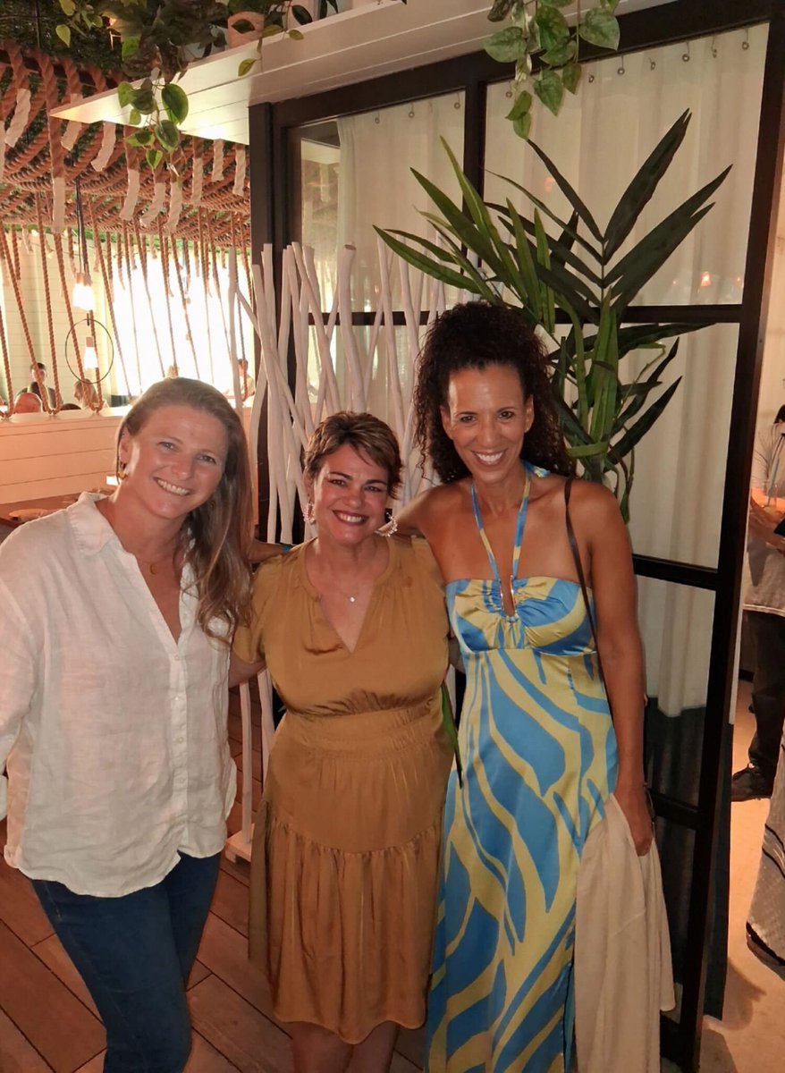 LEAP4Lawyers's tweet photo. A big thank you to everyone who joined us for dinner. We enjoyed the opportunity to connect, exchange ideas, and spend time with so many legal professionals. Events like these are a great reminder of the value of building relationships within our legal community. https://t.co/ULp5U5o0HI
