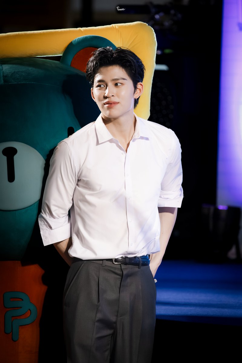 peacesspace's tweet photo. อยากเลิกเป็นแม่ 
แต่เค้าบอก อีก 5 ปี 30 แล้ว
ก็ยังอยากมีมัมหมี

แย่จัง~~~

#MoshiMoshixPondPhuwin
@ppnaravit #ppnaravit https://t.co/0zxG0YtjTX