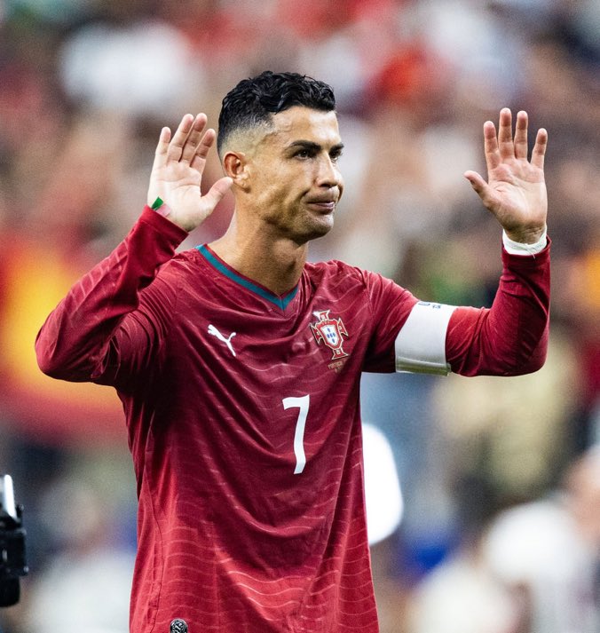 NoodleHairCR7's tweet photo. Do you guys think Ronaldo continues with the National team? https://t.co/RX4Vti0CUn