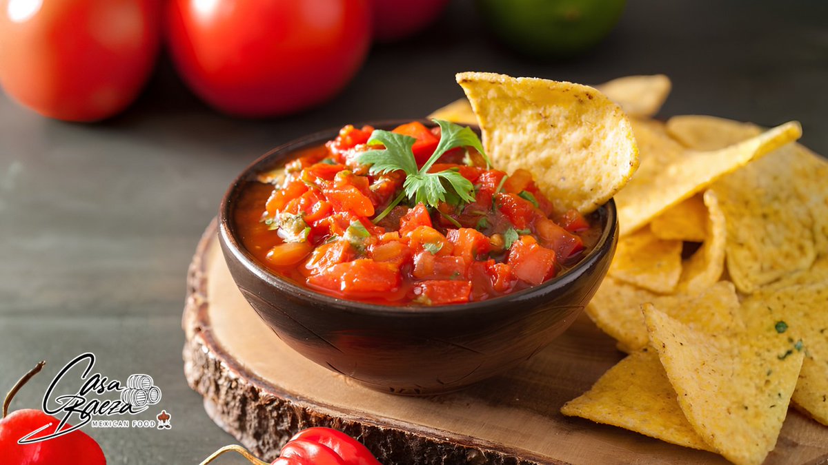 CasaBaeza's tweet photo. Fresh, flavorful, and made for sharing! 🌶️🥑 Our #salsaandchips are the perfect way to start your meal at Casa Baeza.

Stop by today and enjoy authentic Mexican flavors with every bite! 🌮

#MexicanRestaurant #MexicanCuisine #MexicanEats https://t.co/8kal5AcSu9