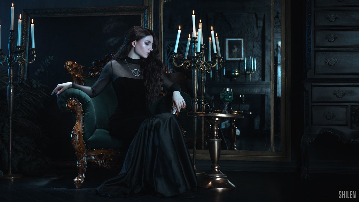 ysiromanceclub's tweet photo. 📸 We'd love to share this stunning cosplay of Audrey from Heaven's Secret 3: Eternity's End, created by one of our players!

It feels like the creators captured Audrey's essence perfectly—that delicate balance between a fragile mortal woman and the terrifying power of Shephamalum tearing her apart from within. The darkness lurking beneath the surface, the elegance of forbidden knowledge, and the story's haunting aesthetic shine through in every shot. 🥀

Cosplayer: https://t.co/sXc9jMZPWq
Photographer: https://t.co/R5hGdDUy0m

What do you think of this interpretation of Audrey? Is there one of her outfits you'd love to have in your own wardrobe? 👗

#visualnovel #mobilegaming #pcgaming #romanceclub #heavenssecret