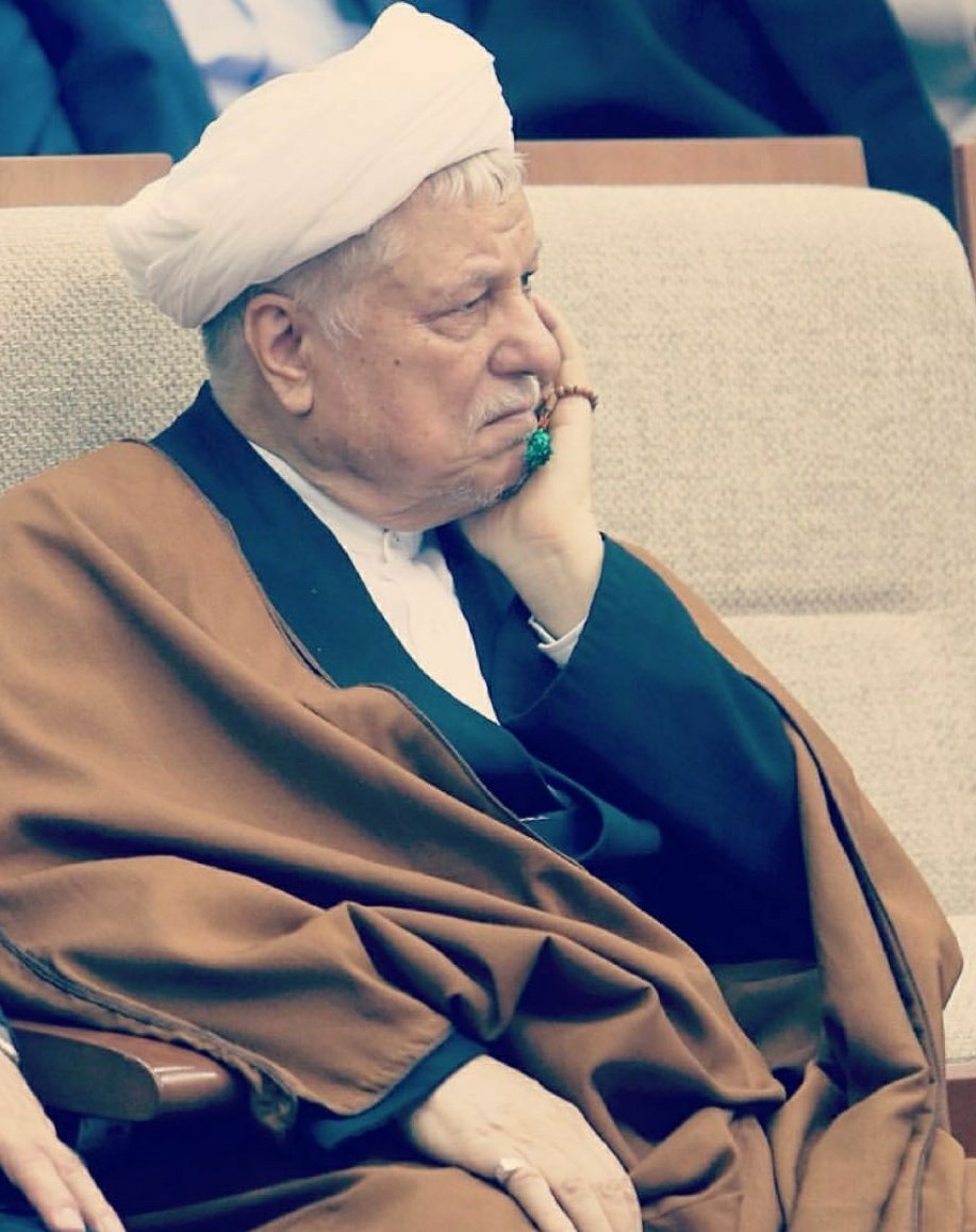 Fakhteo's tweet photo. یکی هم نوشته بود: آخرش همونی شد که آقای هاشمی گفته بود... https://t.co/cDTqckYe6s