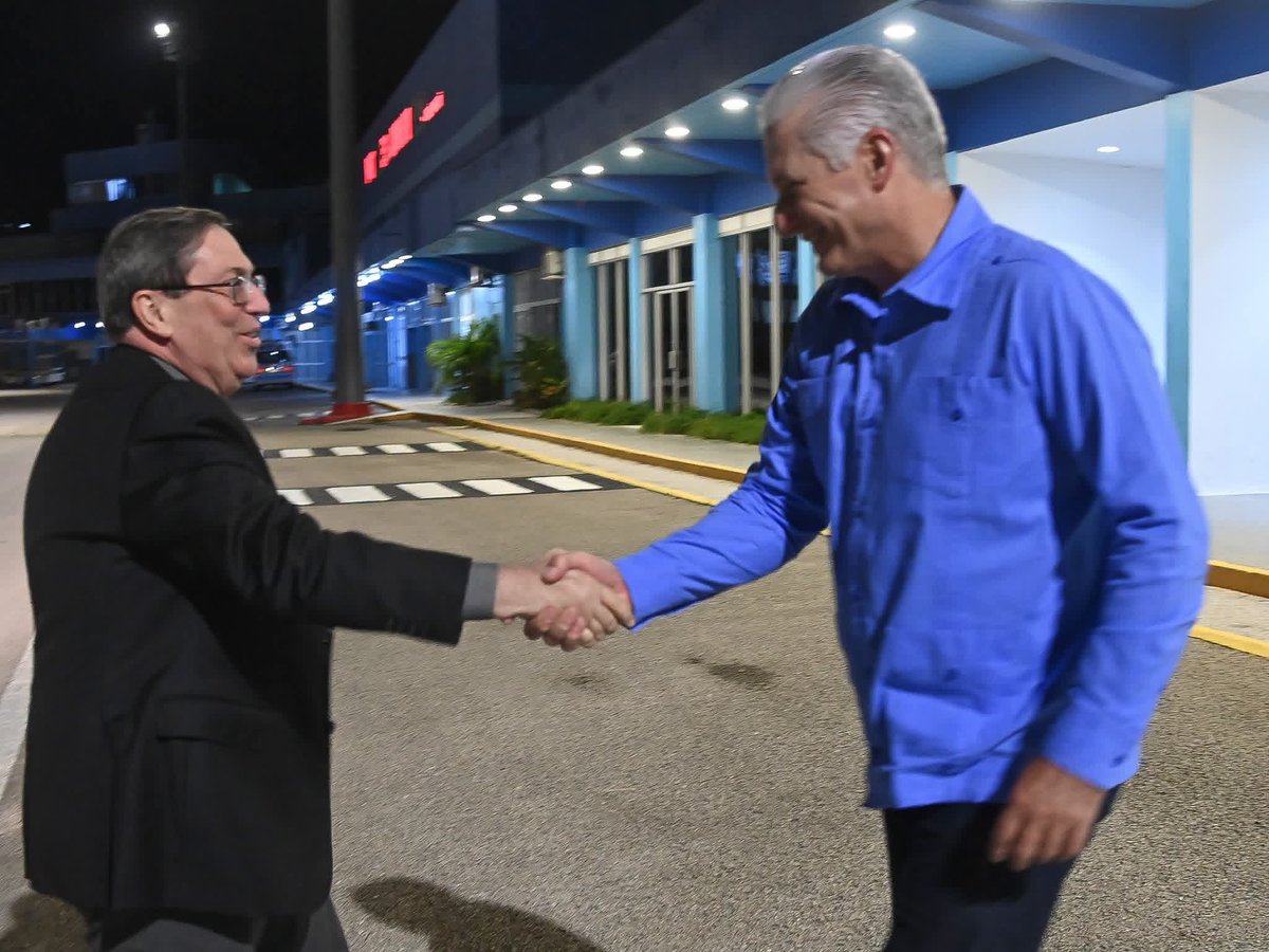 EduardoLopezL65's tweet photo. Bienvenido a la patria 🇨🇺 @BrunoRguezP 
Desde la ONU #Cuba recibió la solidaridad del mundo. #CubaNoEstáSola #YoSigoAMiPresidente https://t.co/KahGzZUK2m