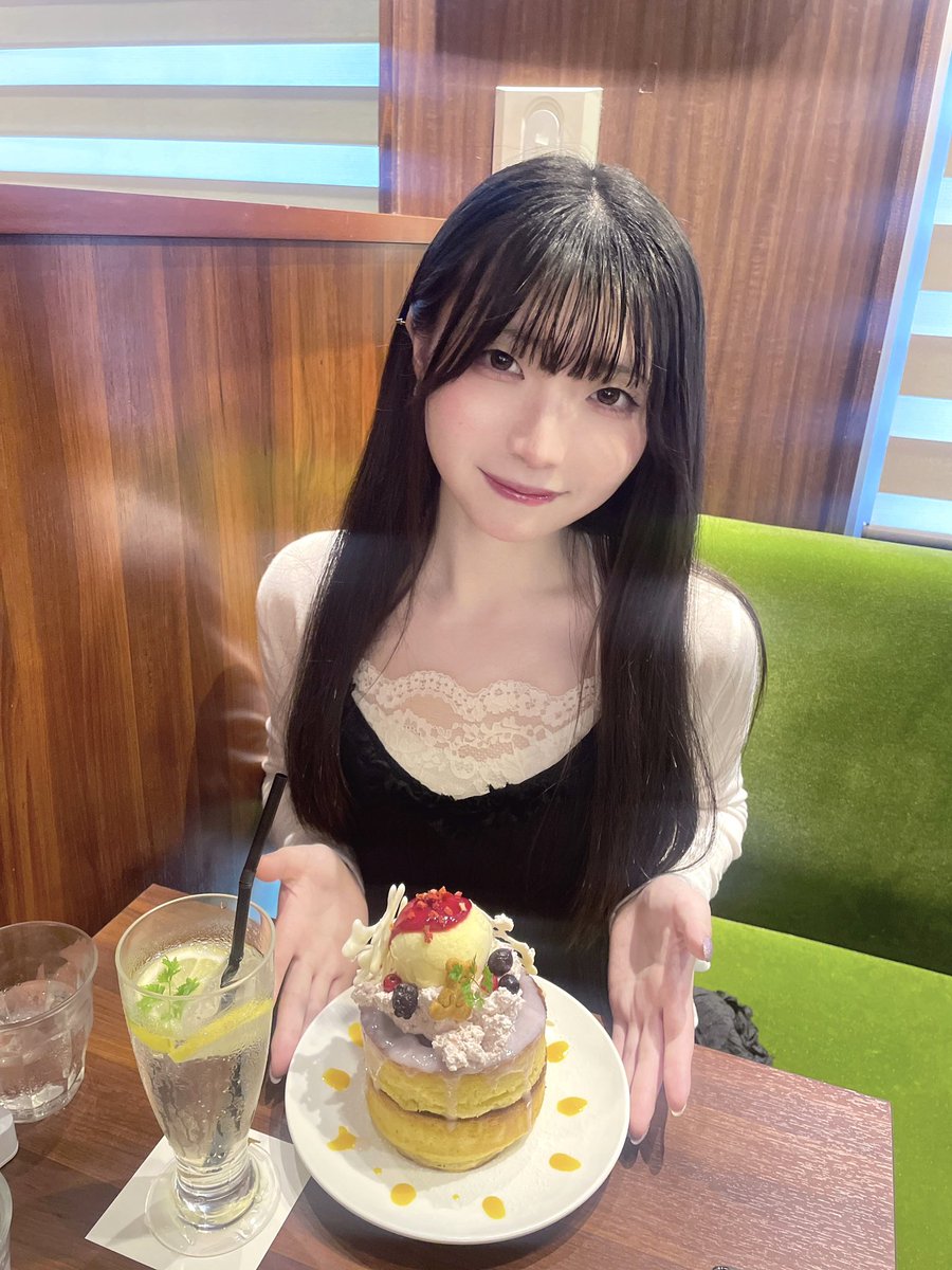 SOMO2_nari's tweet photo. 🤍 毎日自己紹介② 🤍 #はんなりひなり 

ごはんがだーいすき🍽🫶
作るのも食べるのもすき！苦手な食べ物ないので誰とでもご飯に行ける

肉(特に鶏肉)、トマト、砂肝、ハツ、えんがわ、貝、きのこ、さつまいも、チーズ、納豆、アイス、パイン、ラーメン、辛いもの、中華、食べ放題、だめだ書ききれな https://t.co/qY2C9xELTD