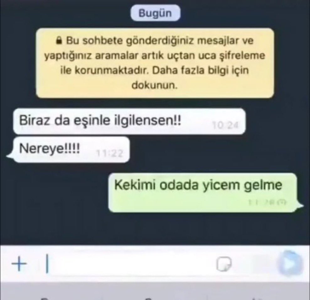 bahtsizethem's tweet photo. Youtube esliginde yemek yerken mutfaga baskasi girdigi saniye https://t.co/v1gOjDryTk