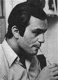 ElVengador1945's tweet photo. "Me hice peronista porque no se puede ser feliz en soledad."

Leonardo Favio https://t.co/7msspYyehU
