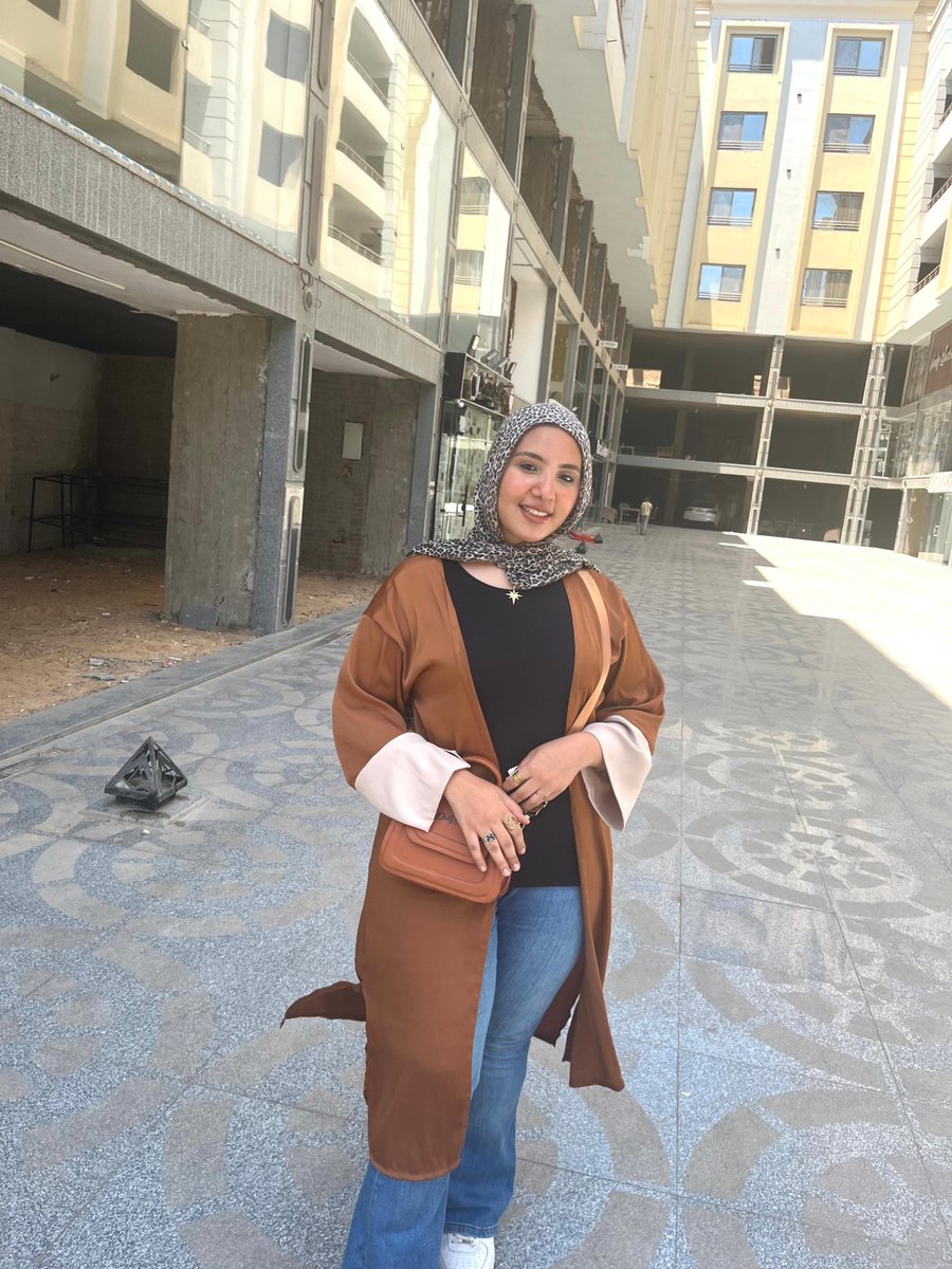 982jjsnc5x's tweet photo. جمعه مباركه ياحبايبي🤍 https://t.co/iH1XPbu9gb