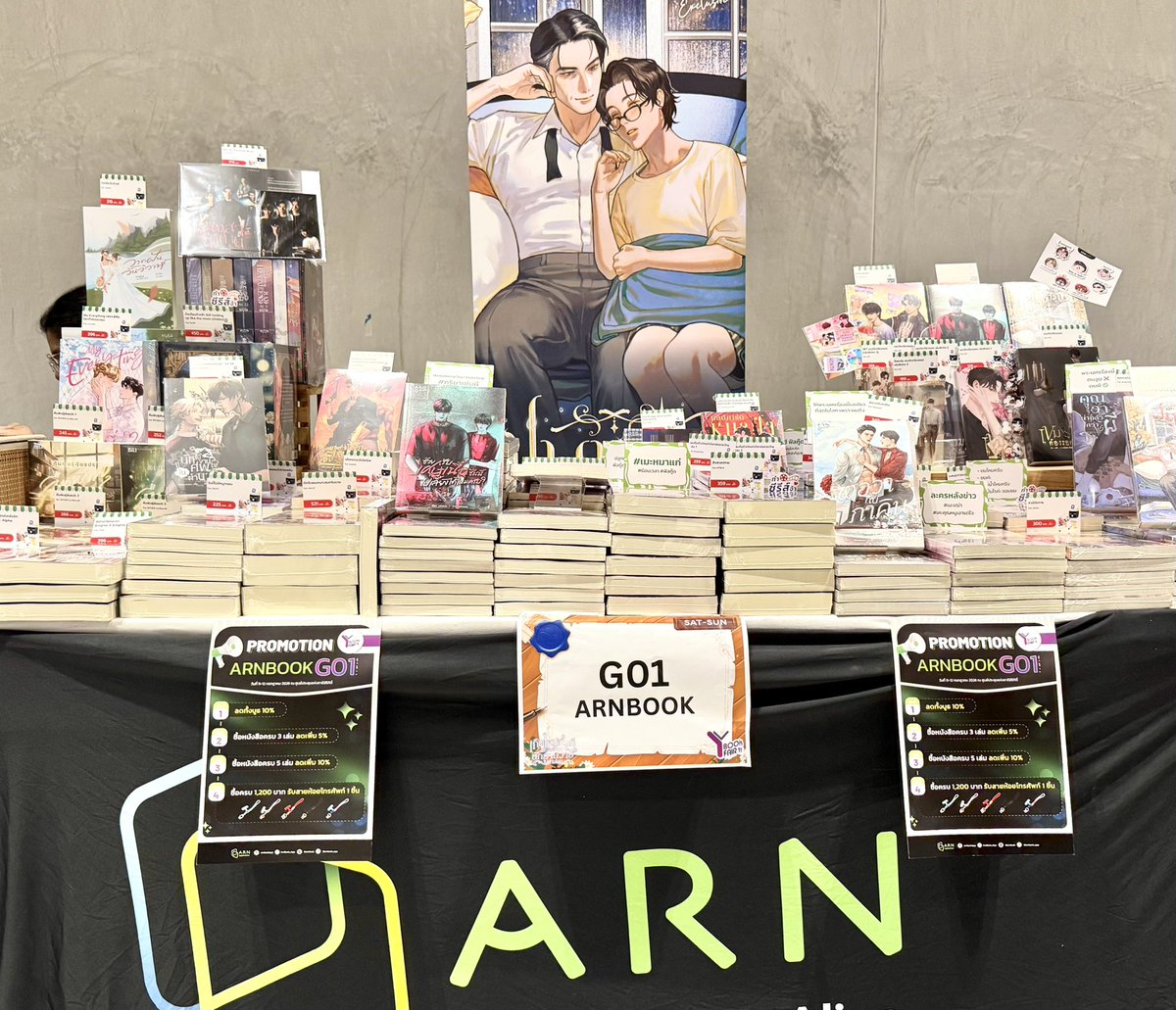 ArnBook_App's tweet photo. ARNBOOK พร้อมแล้วครับบบ ✨ งาน #YBookFair11 พบกันที่บูธ G01 นะครับ ซื้อในงานมีส่วนลดพิเศษสูงสุด 40% ด้วยน้า เสาร์-อาทิตย์นี้ว่าง ๆ แวะมาหากันครับ ❤️

งาน Y Book Fair ครั้งที่ 11
วันที่ 11-12 กรกฎาคม 2026 
ณ ศูนย์ประชุมแห่งชาติสิริกิติ์ https://t.co/xLNJkYMk0h