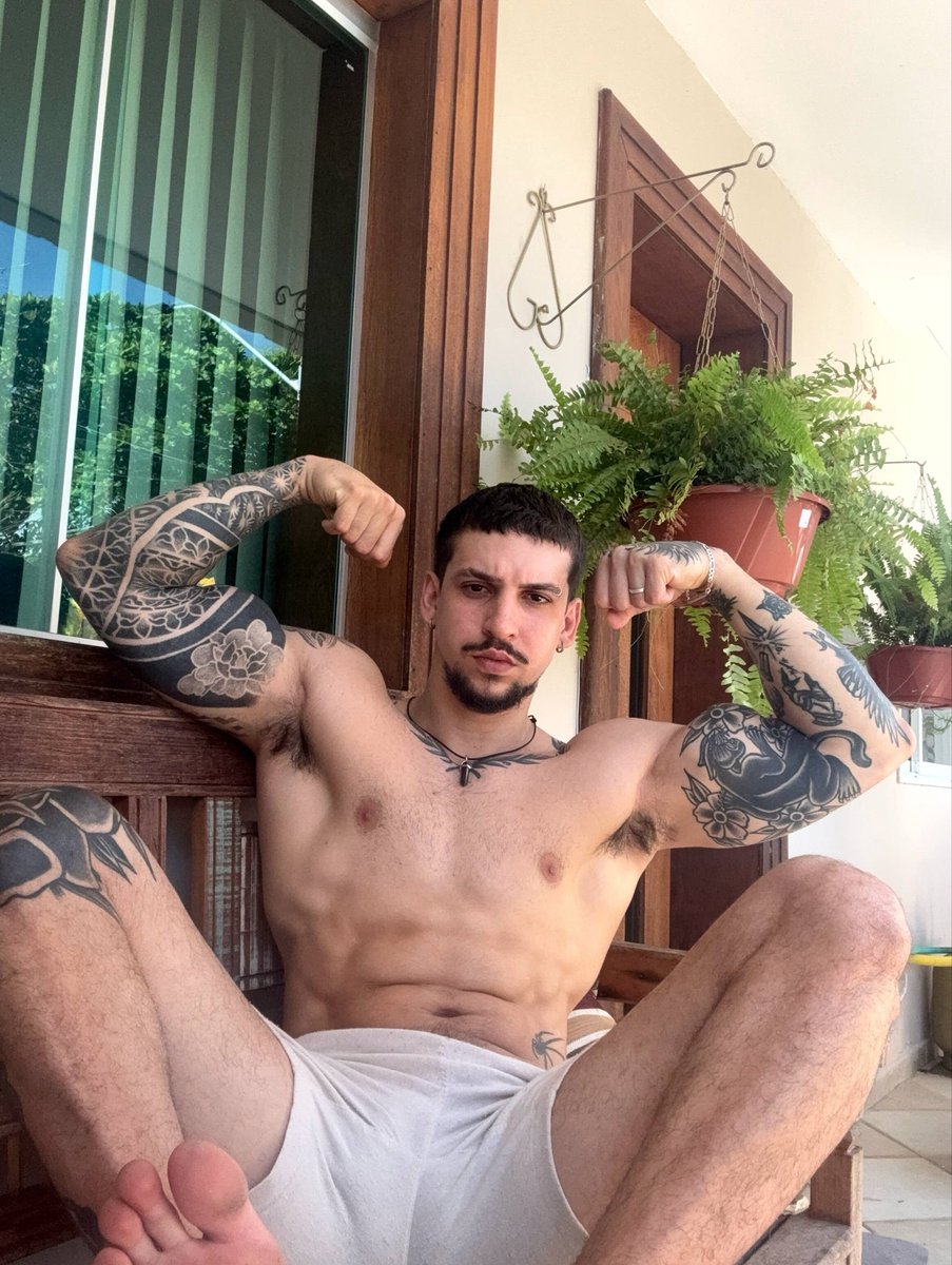 LorenzoFetiche's tweet photo. 🇧🇷Desde sempre que tenho o maior crush nesse macho gostoso @gabrielfanzak 😍🔥

🇺🇸Since ever that I ever the biggest crush on @gabrielfanzak 😍🔥 https://t.co/TDxd7P8kz4