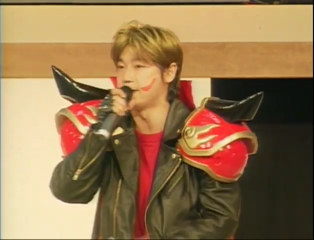 RavelMonte's tweet photo. Sometimes I watch old video recordings from events like the Jump Festa or E3 to see if I find anything from Digimon's sections of the events, and although I hardly find anything, I really like the few moments I see from these old events with Digimon (This is Jump Festa 2003). https://t.co/9rMVdXZt81