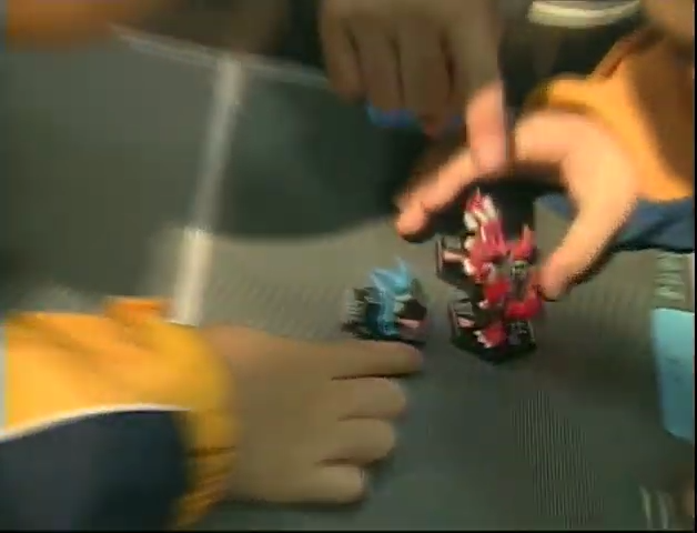 RavelMonte's tweet photo. Sometimes I watch old video recordings from events like the Jump Festa or E3 to see if I find anything from Digimon's sections of the events, and although I hardly find anything, I really like the few moments I see from these old events with Digimon (This is Jump Festa 2003). https://t.co/9rMVdXZt81