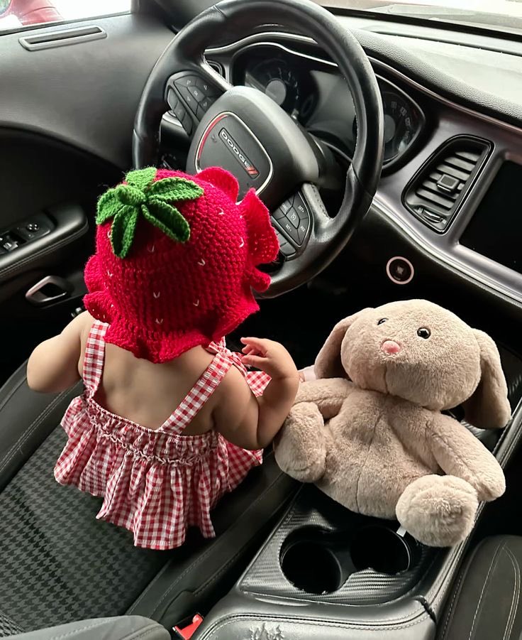 luvwithlana's tweet photo. mi pequeña fresita ‧₊ ᵎᵎ 🍓⋅ ˚✮ https://t.co/BZ6bxxr6y3