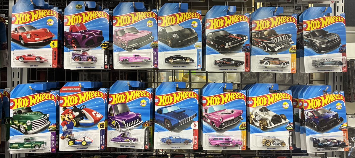 ROBOTROBOT1's tweet photo. ホットウィール ベーシックカー新作入荷いたしました!
各¥517(税込)
#ホットウィール #HotWheels #ベーシックカー #ROBOTROBOT #ロボットロボット #中野 #中野ブロードウェイ https://t.co/vgApkUExda