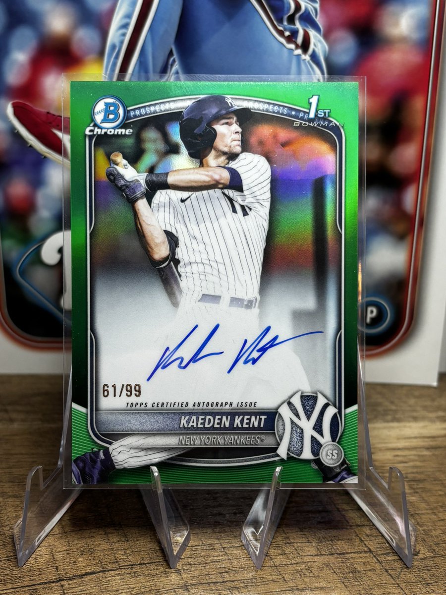 JPsSelling's tweet photo. @Gbpoker0710 Check out my EBay store!! I have tons of HEAT for amazing prices. I sell mainly Low to mid-end baseball cards. 

If you’re interested in anything, shoot an offer!! ⬇️
https://t.co/6jSkhFBKue https://t.co/NJUSoxMIvy