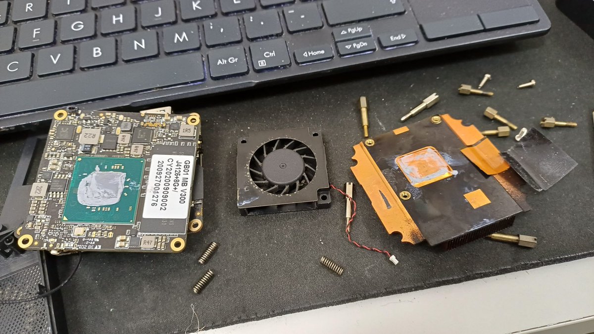 inevitable360's tweet photo. Running #DogeGo Much Faster Full Dogecoin Node new testnet on my micro computer π
I had to clean it and add thermal past and fix the fan π
running Dogecoin Nodes since 2021 non-stop https://t.co/qOe0WTDb90