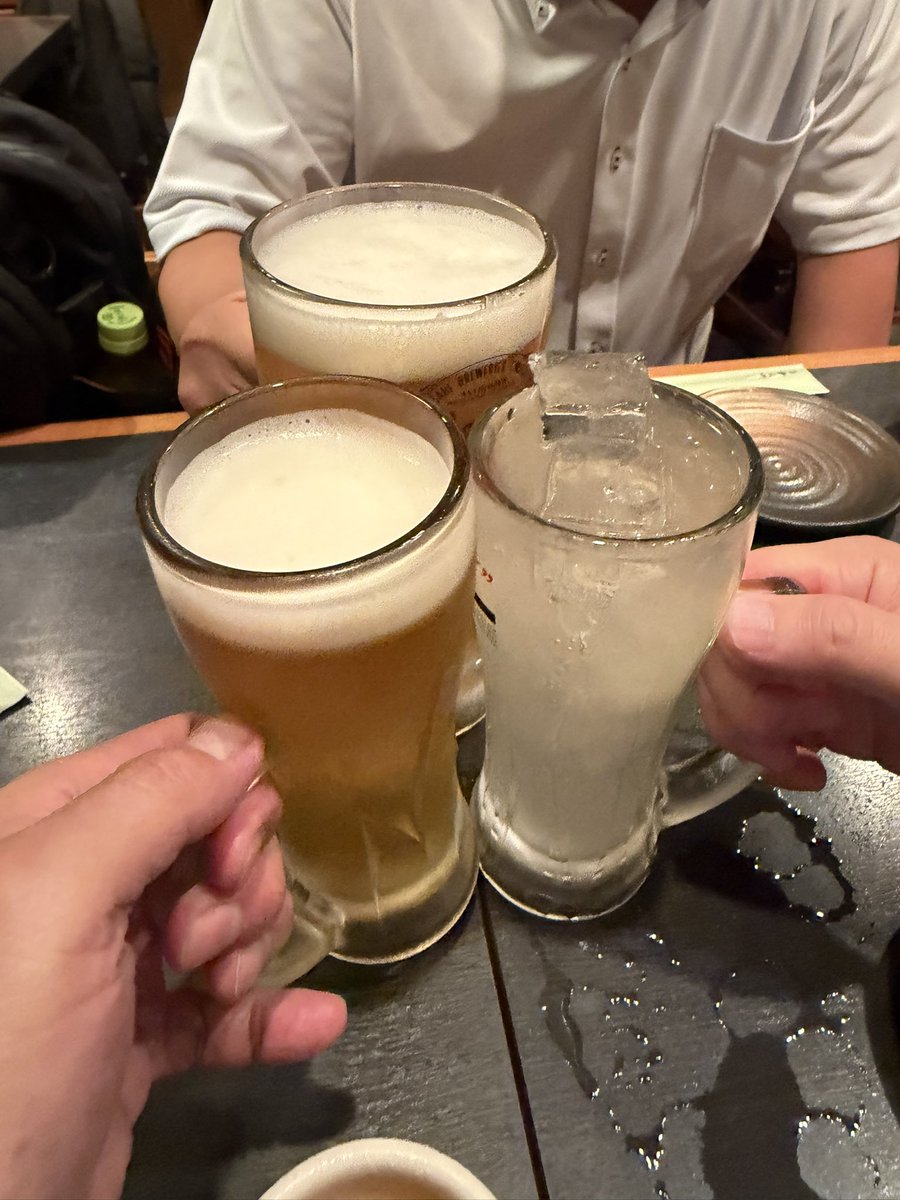 handball_gk's tweet photo. 今日も飲みますか😋
( ^^)／▽☆▽＼(^^ ) カンパーイ！ https://t.co/ihONX6gS3X