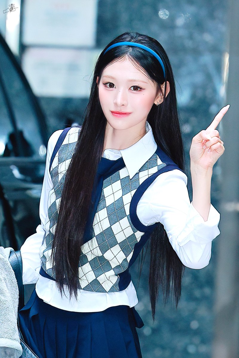 yu_biki_ri's tweet photo. 260710 

1위가수🤍

#미나미 #리센느 #RESCENE https://t.co/qKXh9RcrM2