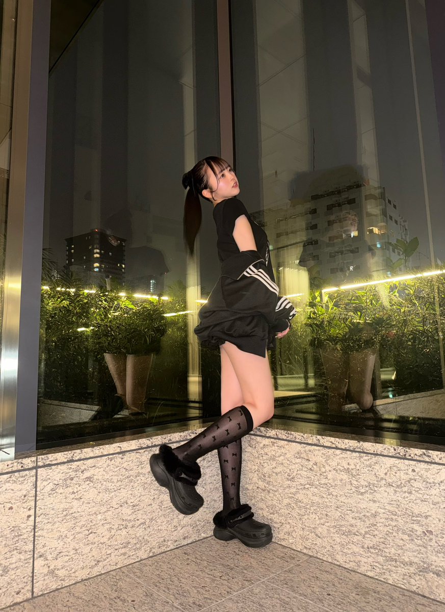 Post by 吉田笑夢💜SweetAlley @Zeppワンマン0902 on X: 全身🖤🎀