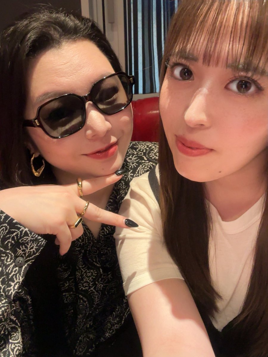 bellaaaaaks's tweet photo. いよいよ今週末！グラサン会🎯
駆け込みエントリーお待ちしてます😎✨
#グラサン会 https://t.co/OMab9JoAzm