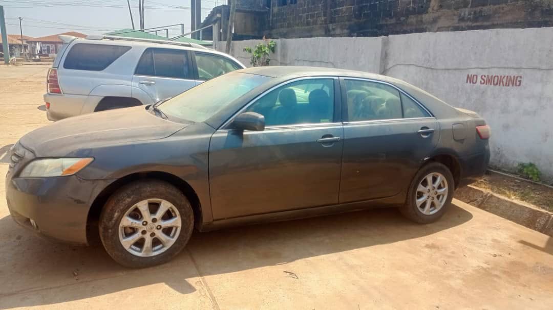 wanjohn1's tweet photo. We towed this car from somewhere in Ondo state and the initial plan was to fix all Mechanical works, the transmission system was bad and the engine wasn’t in a good condition, we were contacted and we responded swiftly 🙂🙂. 

The car arrived @DMautosolutions @InsideOsogbo safely 

We got another engine and transmission system completely, new set of brand new driving shafts, shock absorbers and some suspension systems, it was difficult to give an estimate for the complete Refurbishment because we couldn’t test drive to detect other faults, the car was towed to the workshop, it was after we had replaced the engine and gearbox we were able to test drive to detect other mechanical parts needed, we did this effectively and communicated with our client.