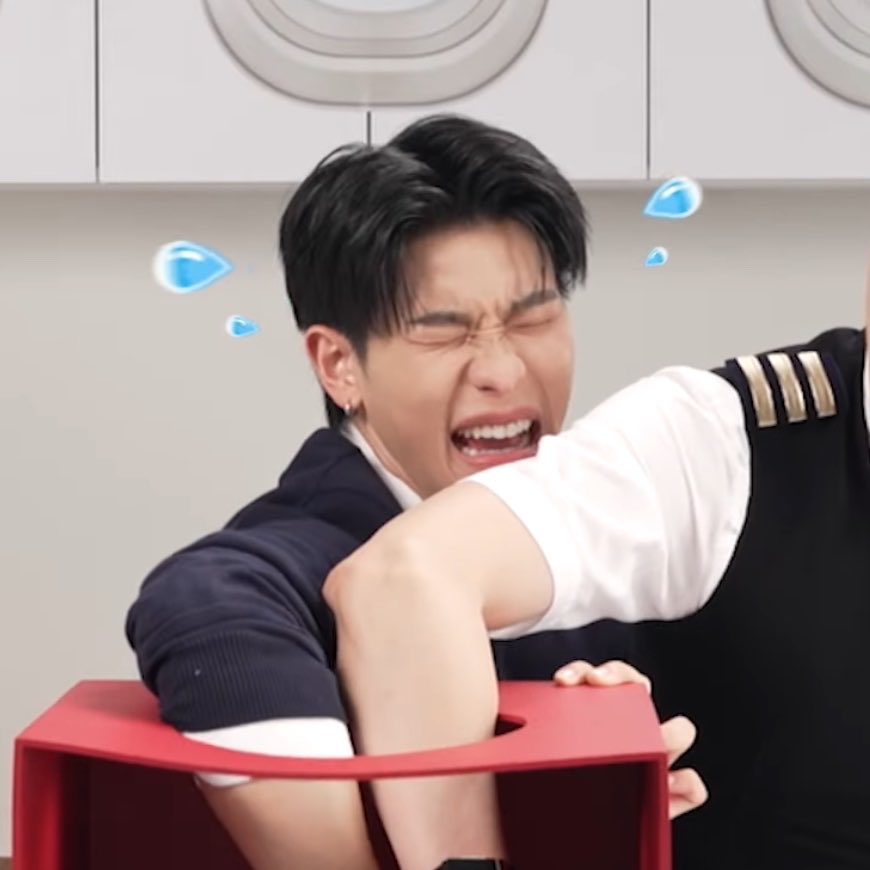 mynameispeiting's tweet photo. ชีเล่นเกมเดียว กรุได้มีมเยอะเลย5555555555555555555555555555555555555555555666666555555 ทำไมทําหน้างั้นอ่ะจิ๋ว55555 https://t.co/JNNfznq5Vp