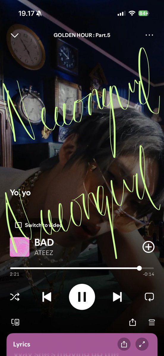 neeeongurl's tweet photo. @ATEEZofficial 21.00 KST / 19.00 WIB

 #스밍_dont_stop 
#ATEEZ #에이티즈 #GOLDENHOUR #GOLDENHOUR_Part5 #BAD @ATEEZofficial https://t.co/RthhGQ9d3f