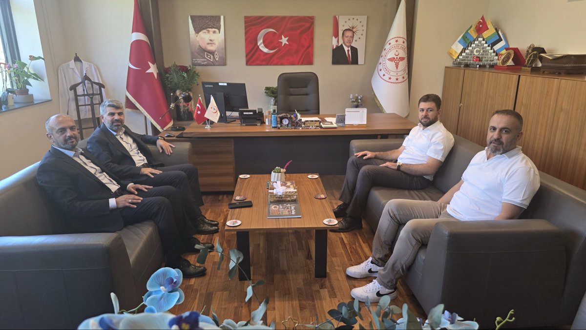 MetinSuicer's tweet photo. Elazığ Fethi Sekin Şehir Hastanesi Başhekimi Sayın Fatih Demir'i, Genel Başkan Yardımcımız Sayın Mahmut Şahin ve Mersin Milletvekilimiz Sayın Faruk Dinç ile birlikte ziyaret ederek sağlık hizmetleri üzerine istişarelerde bulunduk.
Nazik ev sahiplikleri için teşekkür ediyor, https://t.co/JwRmwqKaz3