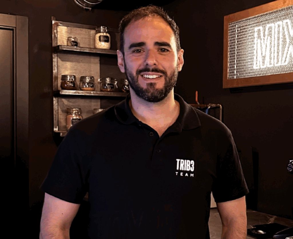 UKFranchising's tweet photo. Breaking even in just two months 💥 Carlos Barletta, Franchise Partner at @pilat3sinternational, has turned his passion for fitness into a thriving studio. From innovative HIIT classes to creating a community space. Find out more: https://t.co/VmUfYk2Krh https://t.co/QWCL4HzzIZ