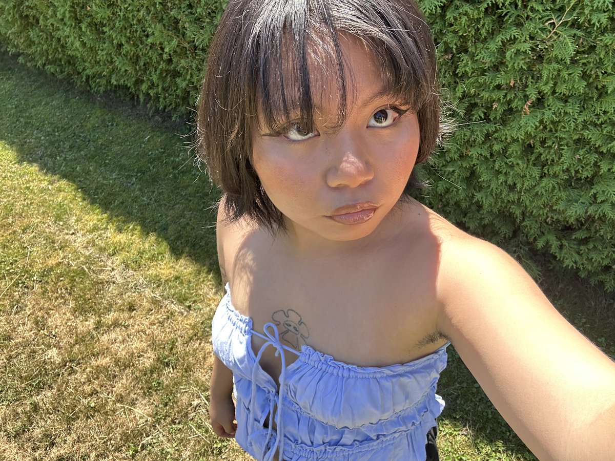 hanaromarkt's tweet photo. waddup https://t.co/l9b5ZNyvTe