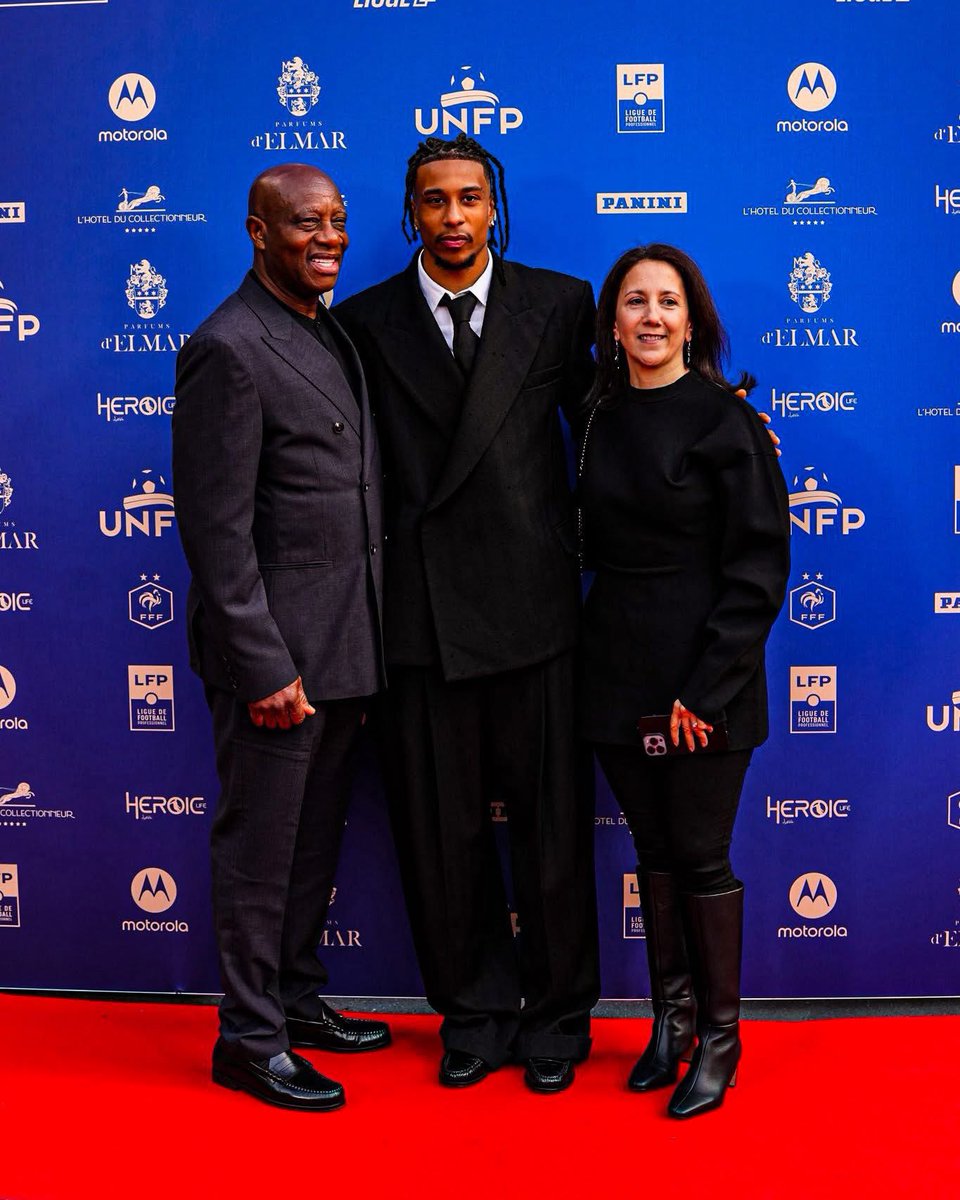 MichealOlise___'s tweet photo. Dad and Mom ❤️ https://t.co/C4LNJCvBgN