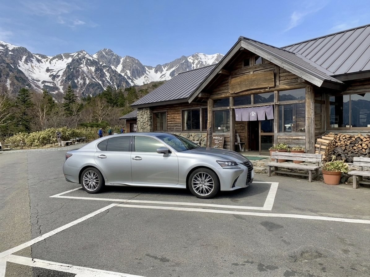 yukakenn's tweet photo. 立ち寄り

#LEXUS GS450h Version L
#レクサス
#車と風景 https://t.co/3H8xWvyALq