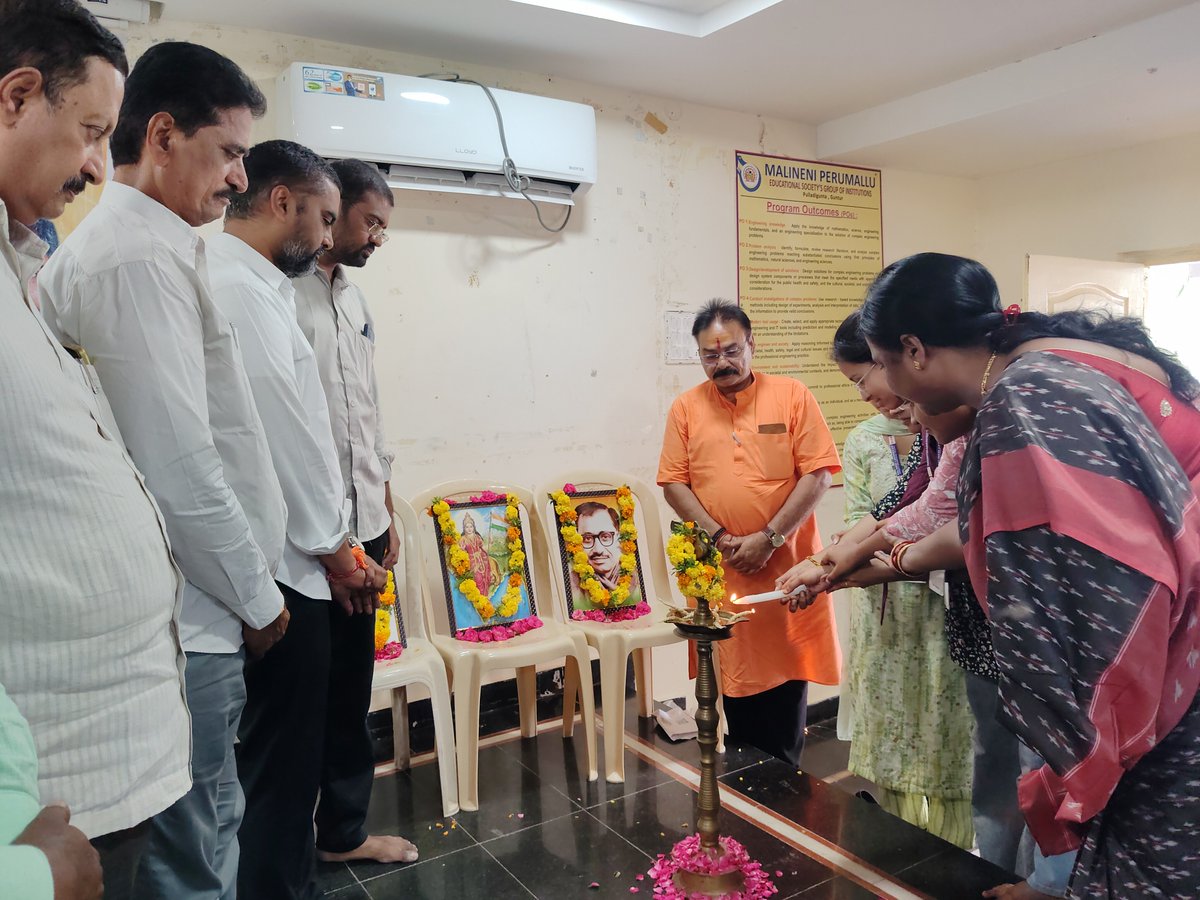 Bjp4Guntur's tweet photo. డా. శ్యామ ప్రసాద్ ముఖర్జీ 125వ జయంతి సందర్భంగా పుల్లడికుంటలోని మలినేని ఇంజనీరింగ్ కళాశాలలో బీజేవైఎం గుంటూరు జిల్లా అధ్యక్షులు తుంగ యశ్వంత్ గారి ఆధ్వర్యంలో విద్యార్థులతో హాల్ మీటింగ్ నిర్వహించడం జరిగినది, ముఖ్య అతిధిగా జిల్లా అధ్యక్షులు చెరుకురి తిరుపతిరావు గారు పాల్గొన్నారు. https://t.co/c204xn9HtE