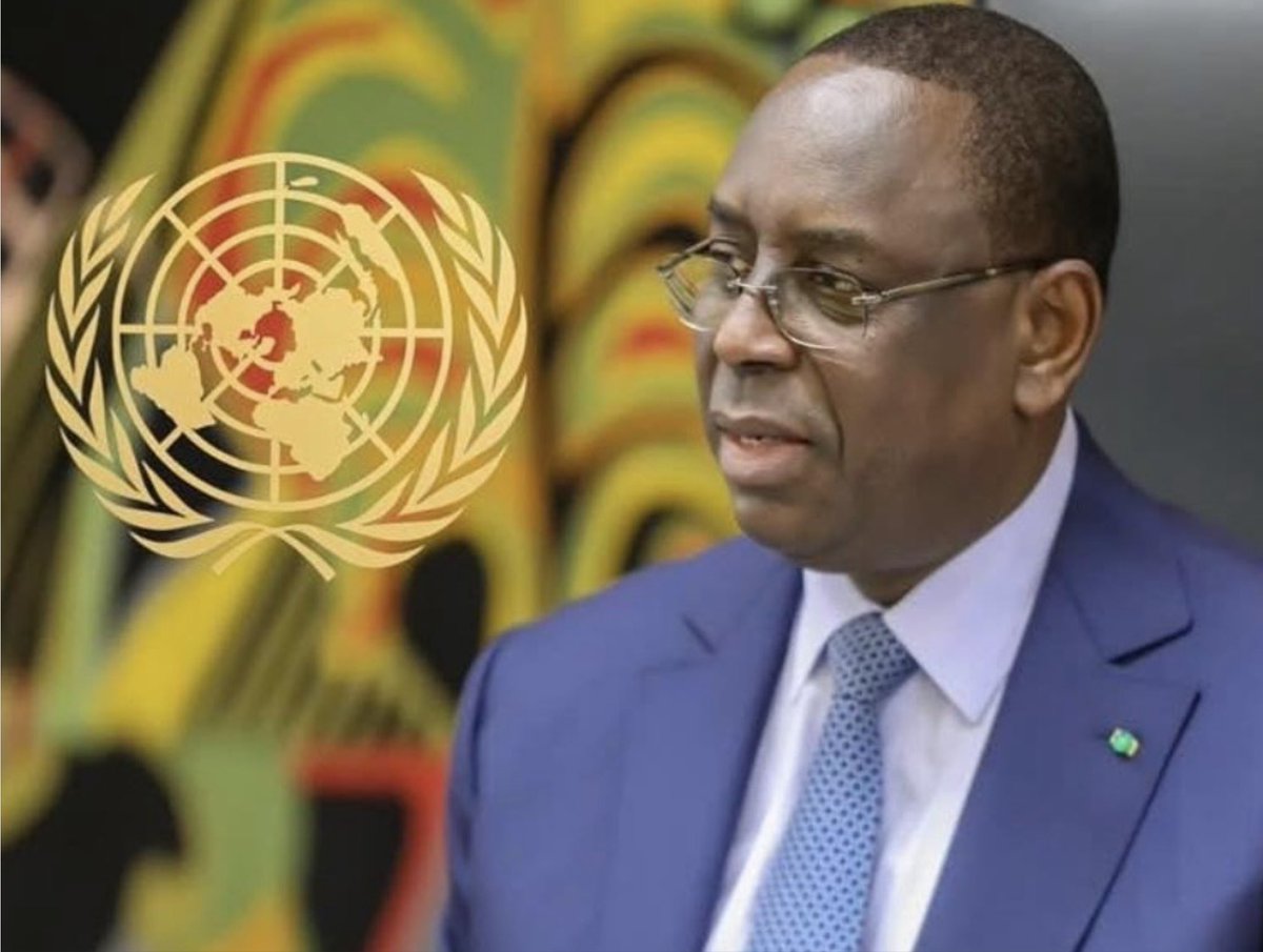 AmbJPCarteron's tweet photo. Il n’y a plus à tergiverser ! Les Nations Unies ont besoin d’un homme d’État de la dimension de Macky Sall
@Macky_Sall @PR_Diomaye 
Jamais depuis leur création les #NationsUnies n’ont été confrontées à une remise en cause aussi profonde de leur crédibilité, de leur autorité et de leur capacité à incarner le multilatéralisme. 
Les crises internationales se multiplient, les conflits s’enlisent, les grandes puissances s’affrontent et les institutions internationales ont perdu le rôle de médiateur qui a pourtant justifié leur création.
La désignation du prochain Secrétaire général ne peut être une simple alternance administrative. Elle doit constituer un véritable choix politique au service de la reconstruction de l’Organisation  et du renouveau du dialogue entre les États. 
L’institution a besoin d’une personnalité de grande envergure, capable d’inspirer confiance sur tous les continents, de dialoguer avec les grandes puissances comme avec les pays les plus modestes, et de redonner au multilatéralisme la crédibilité qu’il a progressivement perdue. 
Parmi les candidatures en lice, une seule se détache et s’impose : celle de #Macky #Sall.
Au cours de sa présidence du Sénégal, Macky Sall a démontré une rare capacité à conjuguer stabilité politique, développement économique, sens de l’État et engagement constant en faveur de la coopération internationale. 
Son expérience ne se limite pas à la gestion d’un pays ; elle s’est affirmée dans les grandes enceintes internationales, où il a su faire entendre une voix respectée, équilibrée et constructive.
A la présidence de l’Union africaine, il a confirmé ses qualités de rassembleur et de négociateur. Dans un monde fragmenté, cette aptitude au dialogue constitue aujourd’hui l’une des compétences les plus précieuses pour diriger l’ONU. Respecté en #Afrique, écouté en # Europe, apprécié dans le monde #arabe, reconnu par les grandes puissances comme par les pays émergents, Macky Sall dispose d’un capital de confiance dont très peu de dirigeants peuvent aujourd’hui se prévaloir.
Au-delà de son expérience, c’est sa personnalité qui répond aux attentes du moment. Il réunit les qualités indispensables à la fonction : la compétence, la respectabilité, la modération, l’ouverture, le sens de l’écoute, mais également cette présence internationale, cette autorité naturelle et cette capacité d’entraînement qui permettent à un Secrétaire général d’agir sur la scène mondiale.
Pour le #Sénégal et son Président, soutenir cette candidature relève de l’intérêt national autant que de la responsabilité internationale. Les considérations politiques internes doivent s’effacer devant une opportunité aussi exceptionnelle. 
Voir un ancien Président de la République accéder à la plus haute fonction diplomatique mondiale constituera un immense motif de fierté nationale.
Les bénéfices seront considérables. Le Sénégal verra son image internationale renforcée, son influence diplomatique amplifiée et son prestige consolidé auprès de tous ses partenaires. 
La présence d’un Sénégalais à la tête des Nations Unies placera durablement le pays parmi les grandes r��férences du dialogue international, de la paix et de la coopération.
Cette candidature dépasse donc très largement la personne de Macky Sall. Elle représente une occasion historique pour le Sénégal de mettre au service de la communauté internationale l’un de ses plus éminents hommes d’État. 
Elle représente surtout une chance pour les Nations Unies de retrouver une direction capable de restaurer leur autorité morale, de revitaliser le multilatéralisme et de redonner confiance aux peuples dans une institution plus indispensable que jamais.