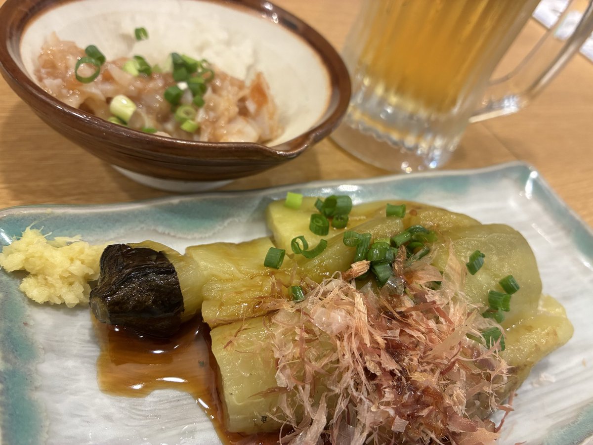 shintamanius's tweet photo. 塾の迎え待ちに一杯やるのが楽しみな金曜日の夜 https://t.co/sD5XhjU7Na