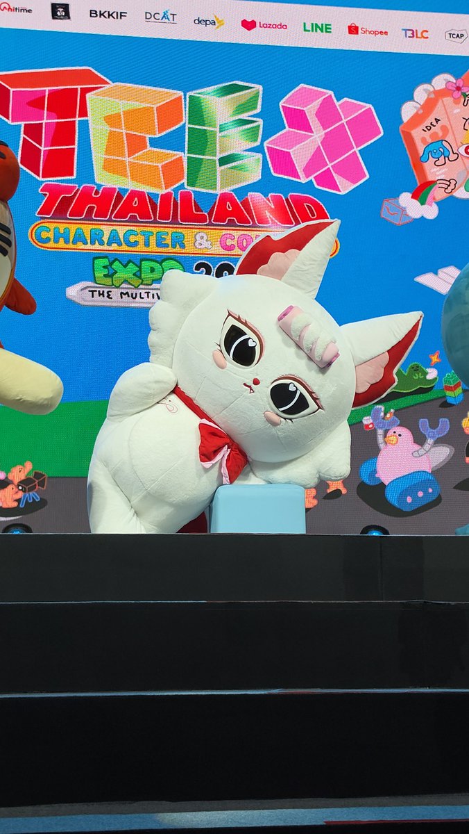 JewelGMMTV's tweet photo. เพราะทุกที่คือรันเวขะ
#SiamParagonxTCEX2026xGMMTV
#JEWEL https://t.co/fxEOKqpicC