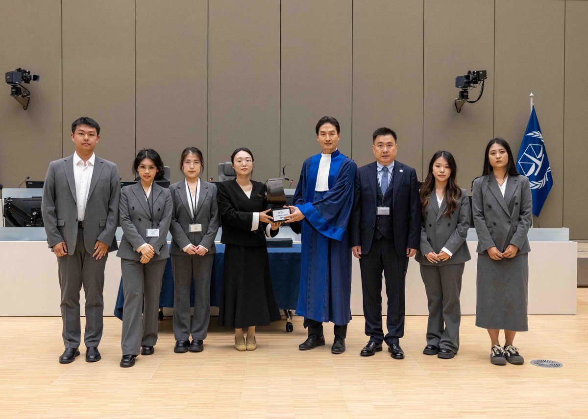 IntlCrimCourt's tweet photo. 🏆 Congratulations to Liaoning University on winning this year’s #ICC Moot Court Competition – Chinese version.
#KnowledgeAsPower https://t.co/KDtSHUp5pG