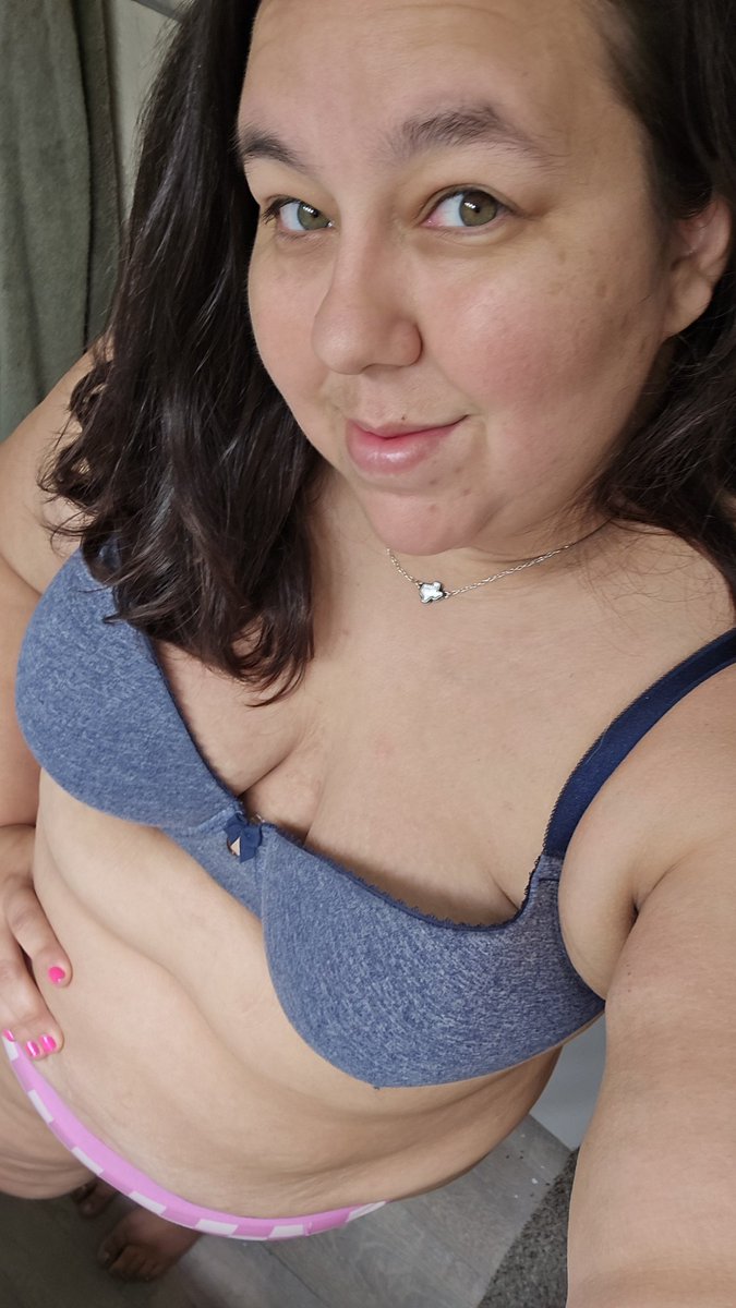 Milf_texas2391's tweet photo. Happy Friday!!!
What do you think of the new boyshorts??

Can't wait for tomorrow, get some sun and this tan going hopefully..... https://t.co/YfdIjhh2wG